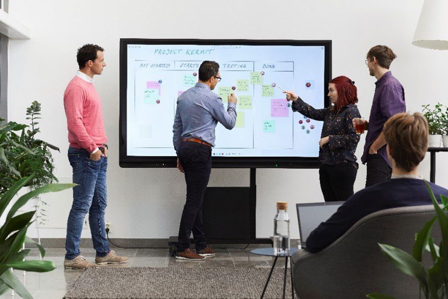 tính năng màn hình tương tác BOE