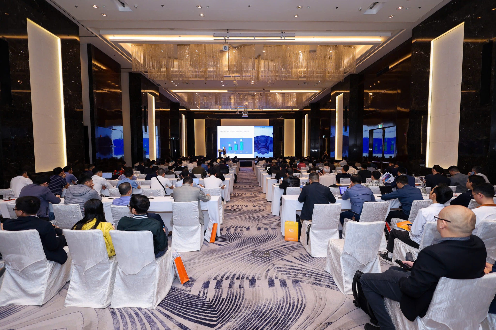 Hội trường sự kiện - Go LightJSC